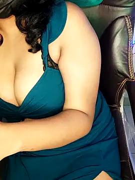 Snapshot of darling_devil chatting on 11.09.25 darling devil online show from 11.09.25