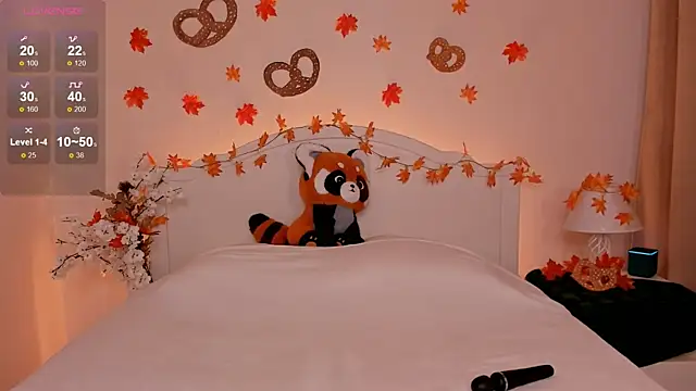 Snapshot of Necucub chatting on 09.18.25 Necucub online show from 09.18.25