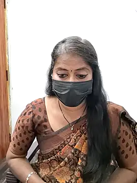 Snapshot of tamil_Sigappu_Roja chatting on 05.19.26 tamil Sigappu Roja online show from 05.19.26