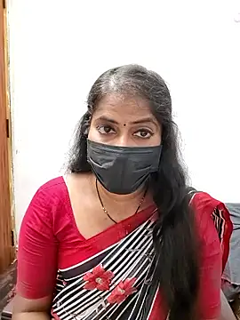 Snapshot of tamil_Sigappu_Roja chatting on 05.28.26 tamil Sigappu Roja online show from 05.28.26