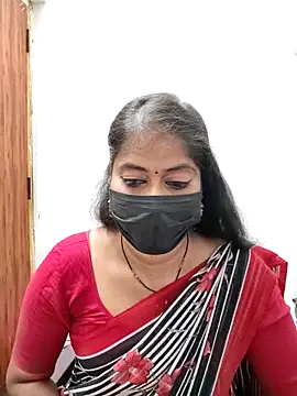 Snapshot of tamil_Sigappu_Roja chatting on 06.08.26 tamil Sigappu Roja online show from 06.08.26