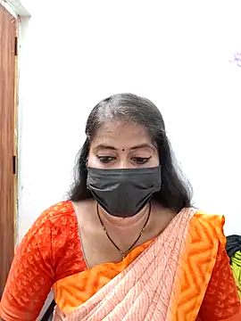 Snapshot of tamil_Sigappu_Roja chatting on 06.15.26 tamil Sigappu Roja online show from 06.15.26