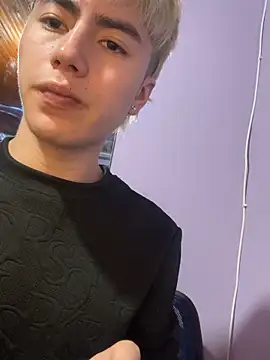 AlexanderCollman online show from 12.04.25