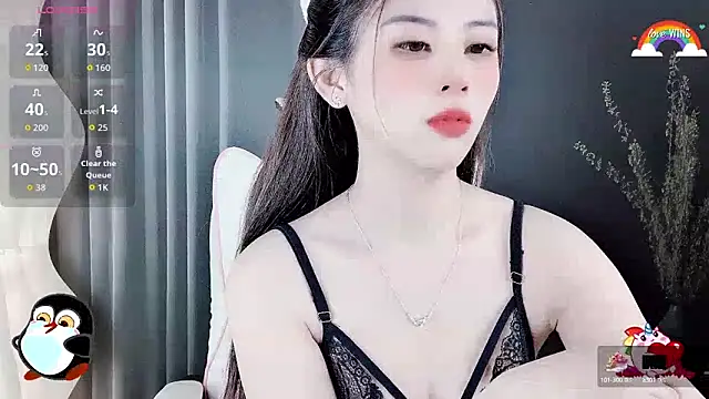 Snapshot of Aline_690 chatting on 09.11.25 Aline 690 online show from 09.11.25