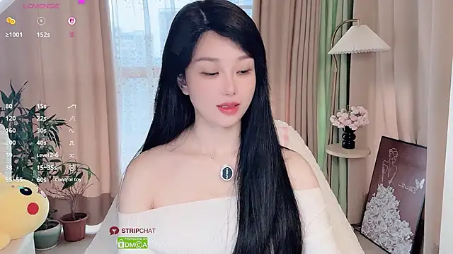 Xiatian520  online show from 10.31.25