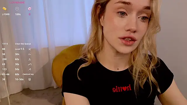 Snapshot of DiscoPotato chatting on 09.09.25 DiscoPotato online show from 09.09.25