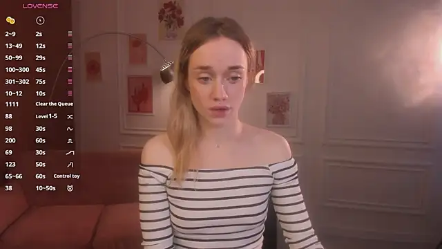 Snapshot of DiscoPotato chatting on 09.27.25 DiscoPotato online show from 09.27.25