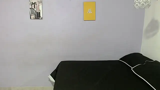 Snapshot of penelope_gucci1 chatting on 09.22.25 penelope gucci1 online show from 09.22.25