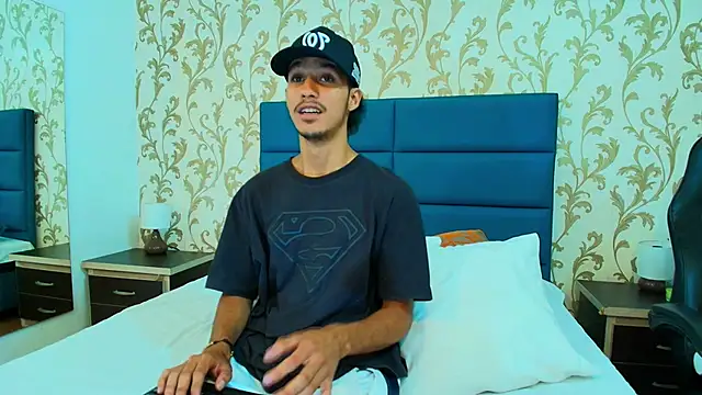 Snapshot of Marcus_Jeron chatting on 10.06.25 Marcus Jeron online show from 10.06.25