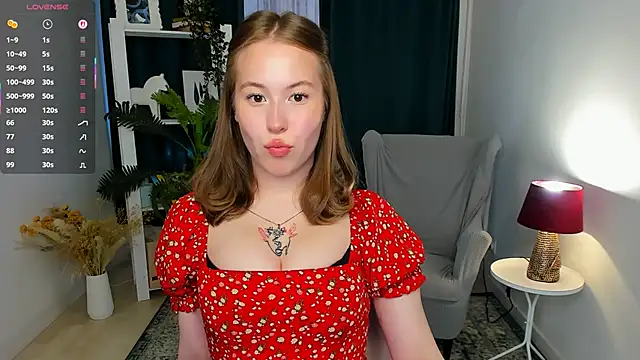 Snapshot of LanaRoselle chatting on 04.25.26 LanaRoselle online show from 04.25.26
