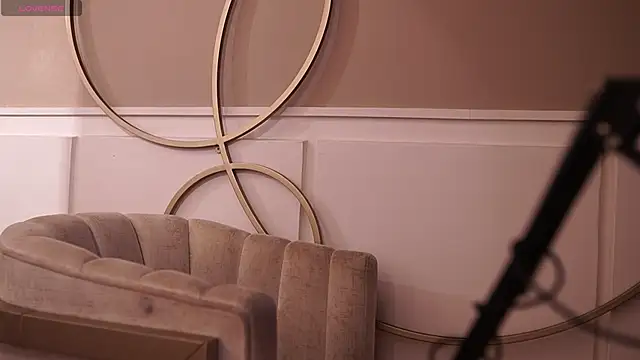 Ariaa Isabell online show from 11.12.25