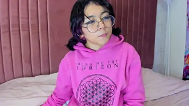 TerumiKitty online show from 04.22.26