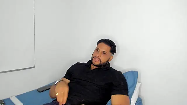 Pier Simons online show from 02.15.26