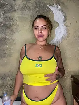 Snapshot of Chloe_Leaozinho chatting on 04.29.26 Chloe Leaozinho online show from 04.29.26