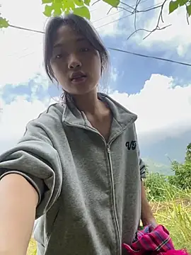 Snapshot of Phayphay77 chatting on 11.04.25 Phayphay77 online show from 11.04.25