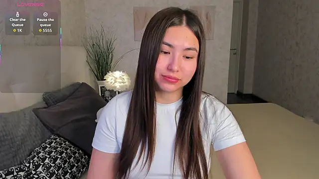 Snapshot of Megan_Williamms chatting on 11.22.25 Megan Williamms online show from 11.22.25