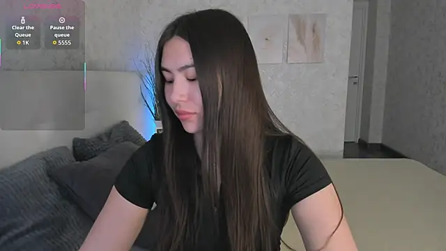 Snapshot of Megan_Williamms chatting on 12.03.25 Megan Williamms online show from 12.03.25