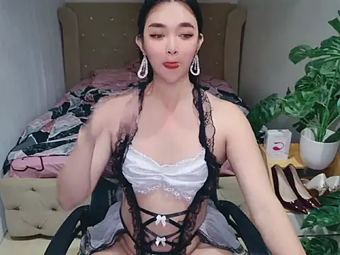 Snapshot of Ts-yoshi chatting on 07.23.26 Ts-yoshi online show from 07.23.26