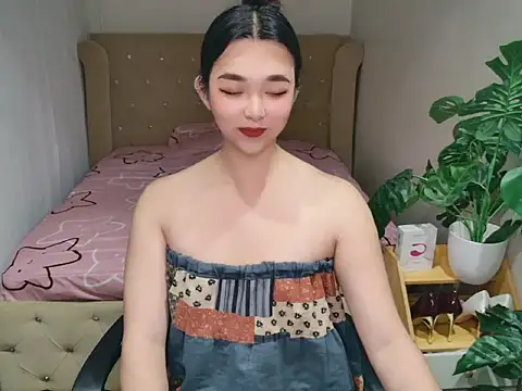 Snapshot of Ts-yoshi chatting on 07.27.26 Ts-yoshi online show from 07.27.26