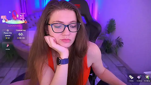 Snapshot of Cinderellavii chatting on 11.11.25 Cinderellavii online show from 11.11.25