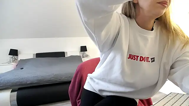 Snapshot of ArabianMalikah chatting on 02.11.26 ArabianMalikah online show from 02.11.26