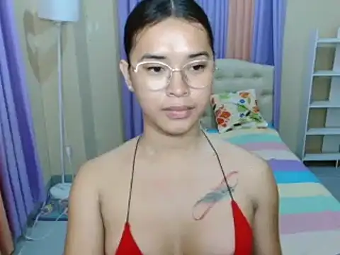 Snapshot of SeductiveAppleTS chatting on 06.17.26 SeductiveAppleTS online show from 06.17.26