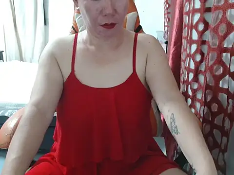 Snapshot of VerySexyCeline chatting on 10.14.25 VerySexyCeline online show from 10.14.25