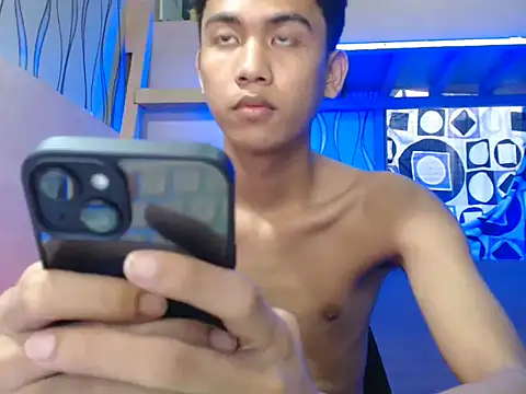 Snapshot of Demure_Asian143 chatting on 10.24.25 Demure Asian143 online show from 10.24.25