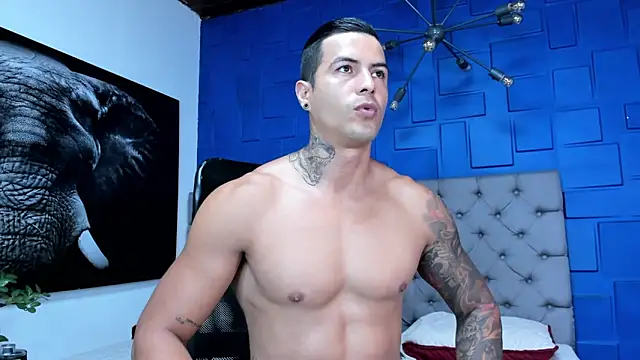 Snapshot of andres-clark92 chatting on 04.26.26 andres-clark92 online show from 04.26.26