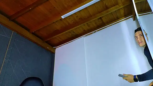 Snapshot of ALANNFERRER chatting on 02.11.26 ALANNFERRER online show from 02.11.26