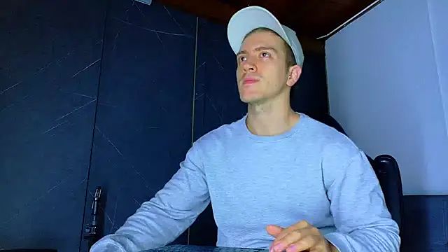 Snapshot of ALANNFERRER chatting on 02.23.26 ALANNFERRER online show from 02.23.26