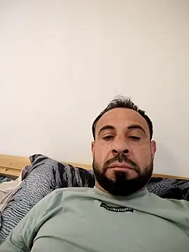 Snapshot of mykelem chatting on 05.18.26 mykelem online show from 05.18.26