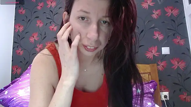 Snapshot of RosieHayes chatting on 03.15.26 RosieHayes online show from 03.15.26