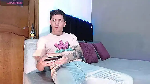 Matteo12  online show from 01.08.26