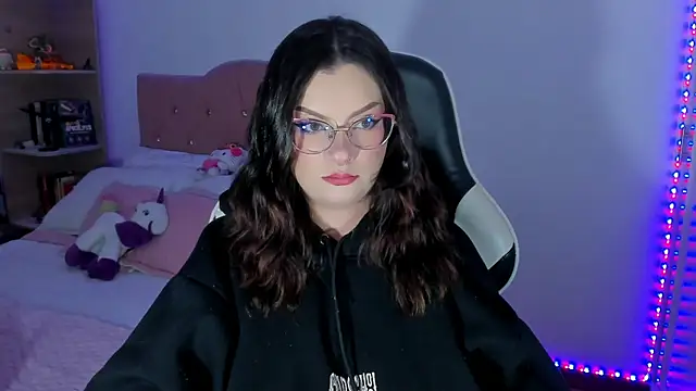 OphelianaRose33 online show from 05.29.26