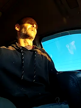 Hungwell1515 online show from 11.19.25