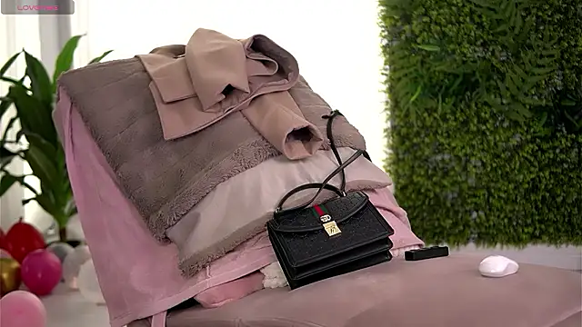 FreyaHeart online show from 03.08.26