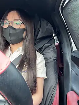 Snapshot of Linh_2004 chatting on 09.22.25 Linh 2004 online show from 09.22.25