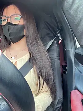 Snapshot of Linh_2004 chatting on 10.09.25 Linh 2004 online show from 10.09.25