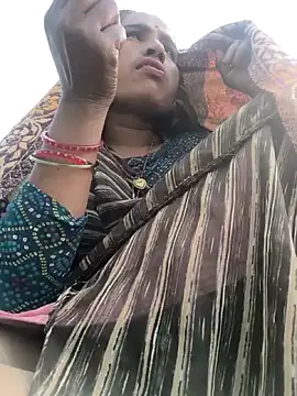 Snapshot of Hot_raaani chatting on 01.19.26 Hot raaani online show from 01.19.26