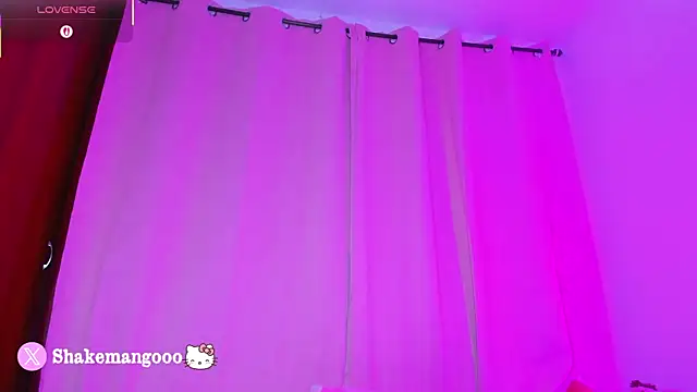 Snapshot of mangoshake_ chatting on 11.15.25 mangoshake online show from 11.15.25