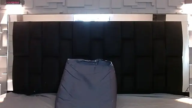 katalina07 1 online show from 10.14.25