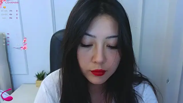 Snapshot of Kuro_Ren chatting on 11.01.25 Kuro Ren online show from 11.01.25