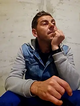 Alex-andru88 online show from 10.21.25