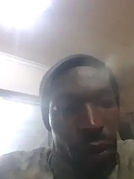 Snapshot of sex-machanic chatting on 11.01.25 sex-machanic online show from 11.01.25