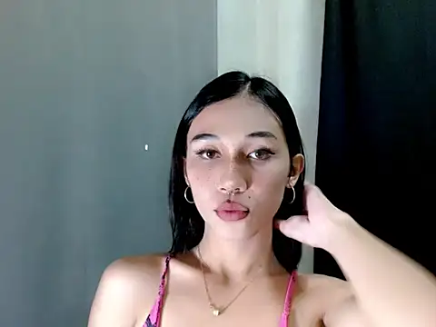 Urfucking khloe1 online show from 12.04.25