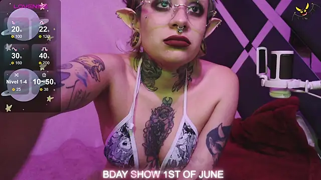 Snapshot of vainilla_doll chatting on 05.27.26 vainilla doll online show from 05.27.26