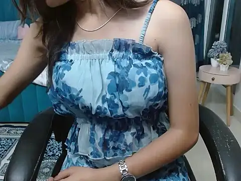 Urlove lily online show from 09.23.25