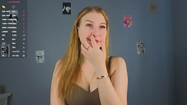 Snapshot of LorettaGladman chatting on 10.12.25 LorettaGladman online show from 10.12.25