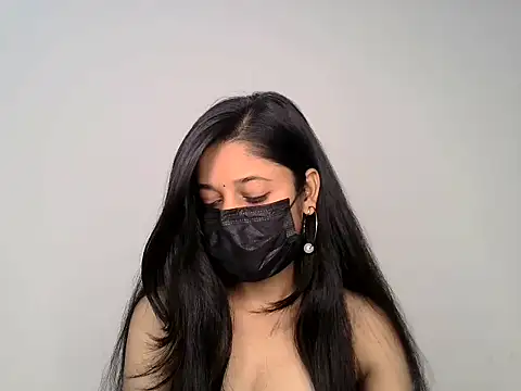 Snapshot of GUDIYA_BAB chatting on 11.27.25 GUDIYA BAB online show from 11.27.25